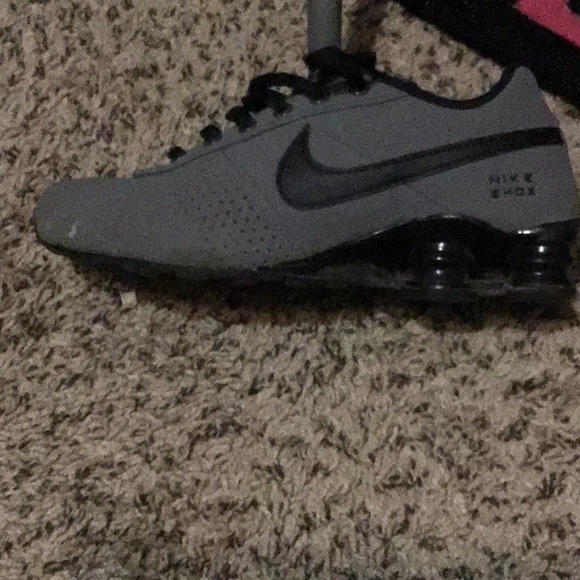 Shoes - Picture 2 of 5